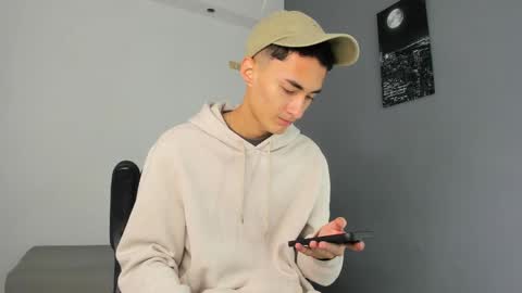 Ritchie Alameda online show from 10-19-25, 11:22