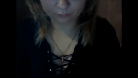 Snapshot of riveramaureen chatting on 12-24-24, 06:33 RiveraMaureen online show from 12-24-24, 06:33