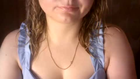 Snapshot of riveramaureen chatting on 12-30-24, 12:00 RiveraMaureen online show from 12-30-24, 12:00