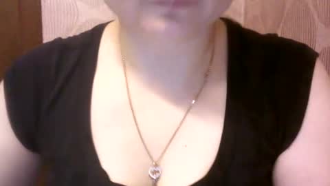 Snapshot of riveramaureen chatting on 01-03-25, 04:59 RiveraMaureen online show from 01-03-25, 04:59