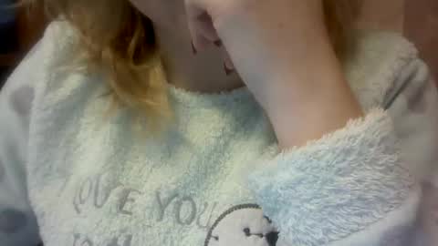 Snapshot of riveramaureen chatting on 01-13-25, 12:56 RiveraMaureen online show from 01-13-25, 12:56