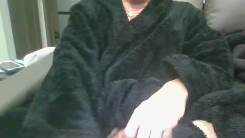 Snapshot of riverbend44 chatting on 01-05-25, 01:03 riverbend44 online show from 01-05-25, 01:03