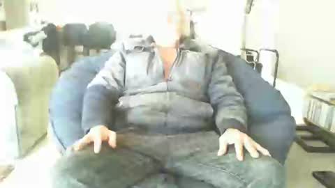 Snapshot of riverratggg chatting on 12-10-24, 07:05 riveratggg online show from 12-10-24, 07:05