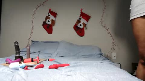 Snapshot of riversaint chatting on 01-06-25, 10:35 River Saint online show from 01-06-25, 10:35