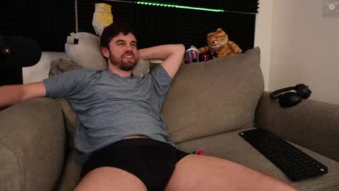 Ryan aka KeylimeRy online show from 01-16-26, 02:32