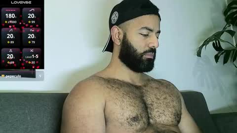 SebasRoa online show from 09-09-25, 05:23