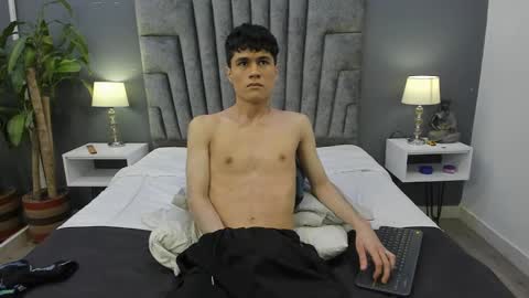 Roan Birkin online show from 02-01-25, 10:34