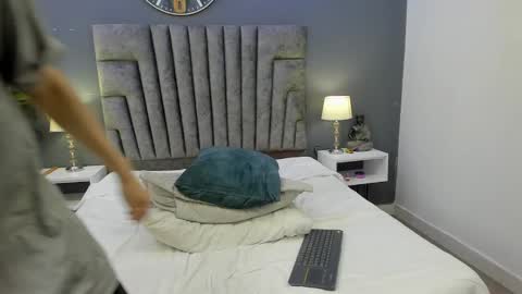 Roan Birkin online show from 02-06-25, 02:44