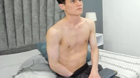 Roan Birkin online show from 03-04-25, 01:45