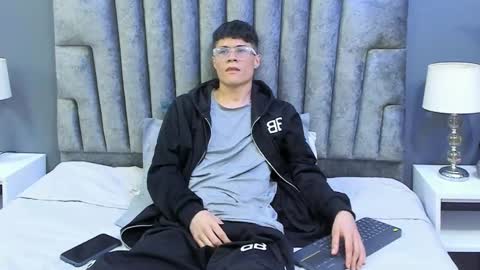 Roan Birkin online show from 03-12-25, 01:25