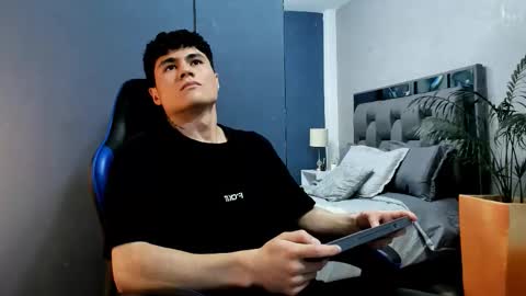 Roan Birkin online show from 09-16-25, 08:54