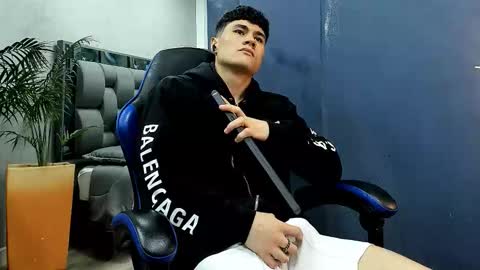 Roan Birkin online show from 09-24-25, 07:39