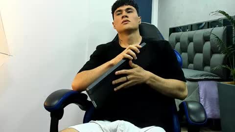 Roan Birkin online show from 09-29-25, 08:57