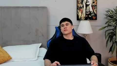 Snapshot of roan_birkin chatting on 05-01-26, 07:40 Roan Birkin online show from 05-01-26, 07:40
