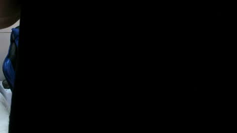 Snapshot of roan_birkin chatting on 05-19-26, 07:31 Roan Birkin online show from 05-19-26, 07:31