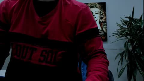 Snapshot of roan_birkin chatting on 06-01-26, 07:15 Roan Birkin online show from 06-01-26, 07:15