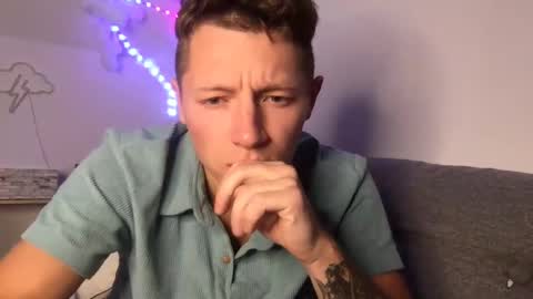 RoastingCorn online show from 03-05-25, 08:43