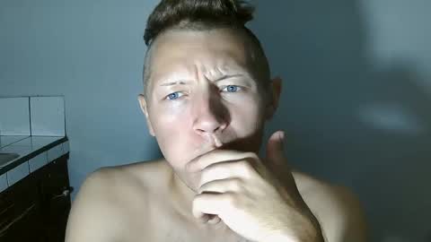 RoastingCorn online show from 09-19-25, 02:35