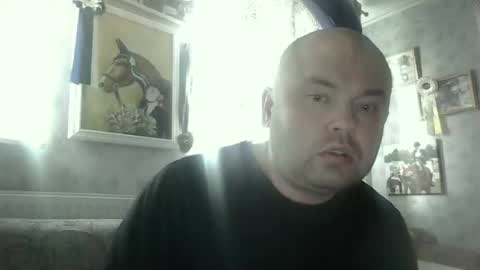 Snapshot of rob18997 chatting on 11-07-25, 12:49 rob18997 online show from 11-07-25, 12:49