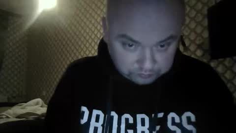 Snapshot of rob18997 chatting on 11-19-25, 04:40 rob18997 online show from 11-19-25, 04:40