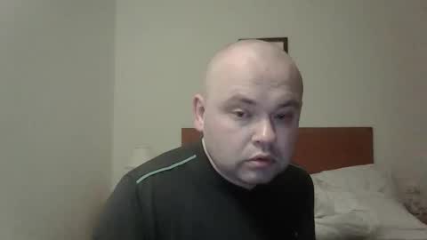 rob18997 online show from 11-30-25, 03:16