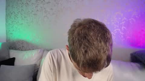 Snapshot of robbinblaze chatting on 01-09-26, 04:15 Robbin online show from 01-09-26, 04:15