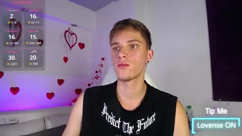 Snapshot of robbinblaze chatting on 02-12-26, 04:51 Robbin online show from 02-12-26, 04:51