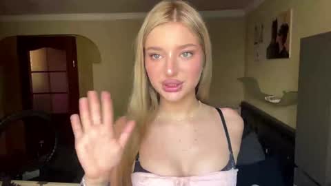 Stacy online show from 07-08-26, 11:04