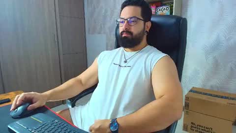 Robby online show from 12-04-25, 10:29