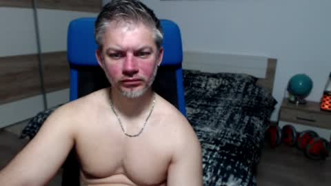 Snapshot of robbyshawz chatting on 05-01-26, 05:01 robbyshawz online show from 05-01-26, 05:01