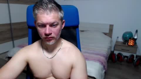 Snapshot of robbyshawz chatting on 06-01-26, 03:52 robbyshawz online show from 06-01-26, 03:52