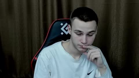 robert10211 online show from 01-15-25, 07:55