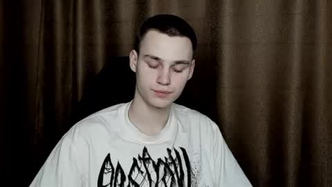 robert10211 online show from 02-10-25, 07:49