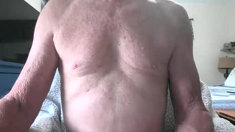 Snapshot of robert45556 chatting on 10-04-25, 06:50 robert online show from 10-04-25, 06:50