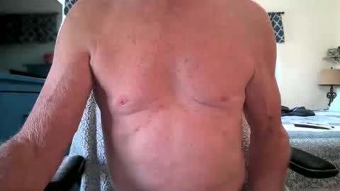 Snapshot of robert45556 chatting on 10-08-25, 09:34 robert online show from 10-08-25, 09:34