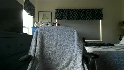 Snapshot of robert45556 chatting on 10-12-25, 06:51 robert online show from 10-12-25, 06:51