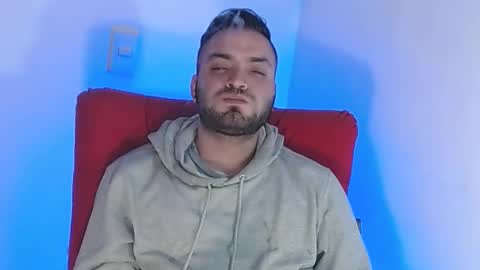 Snapshot of robert_leroy chatting on 01-07-25, 05:54 Stiven - online show from 01-07-25, 05:54