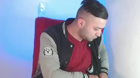 Snapshot of robert_leroy chatting on 02-02-25, 04:37 Stiven - online show from 02-02-25, 04:37