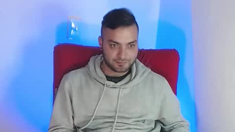 Snapshot of robert_leroy chatting on 02-05-25, 11:17 Stiven - online show from 02-05-25, 11:17