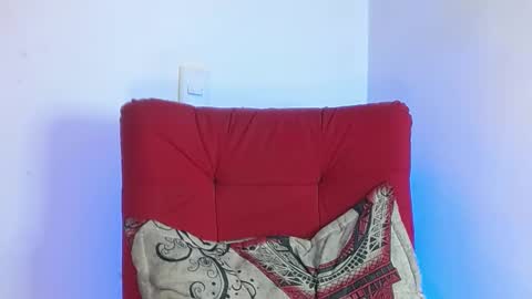 Snapshot of robert_leroy chatting on 02-20-25, 07:01 Stiven - online show from 02-20-25, 07:01