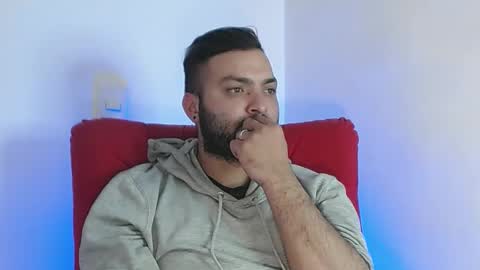 Snapshot of robert_leroy chatting on 02-22-25, 08:20 Stiven - online show from 02-22-25, 08:20