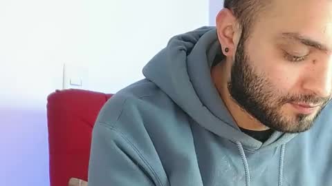 Snapshot of robert_leroy chatting on 02-24-25, 11:30 Stiven - online show from 02-24-25, 11:30