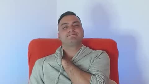 Snapshot of robert_leroy chatting on 10-23-25, 05:44 Stiven - online show from 10-23-25, 05:44