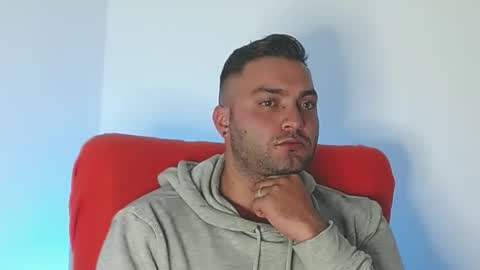 Snapshot of robert_leroy chatting on 10-29-25, 07:54 Stiven - online show from 10-29-25, 07:54