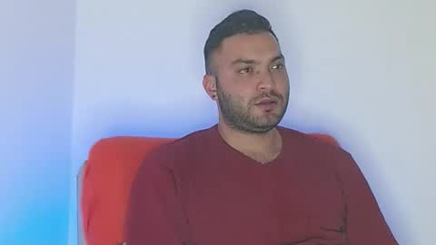 Snapshot of robert_leroy chatting on 11-04-25, 04:00 Stiven - online show from 11-04-25, 04:00