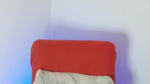 Snapshot of robert_leroy chatting on 11-05-25, 08:09 Stiven - online show from 11-05-25, 08:09