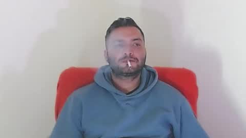 Snapshot of robert_leroy chatting on 11-06-25, 09:37 Stiven - online show from 11-06-25, 09:37