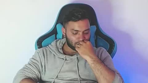 Stiven - online show from 12-21-25, 06:04