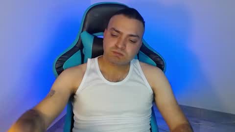 Stiven - online show from 07-25-26, 09:56