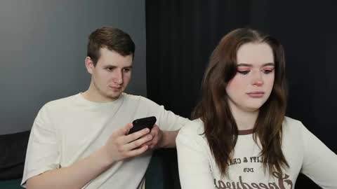 Lisa and Robert  i am online all days 900 am GMT3   online show from 03-11-25, 10:40